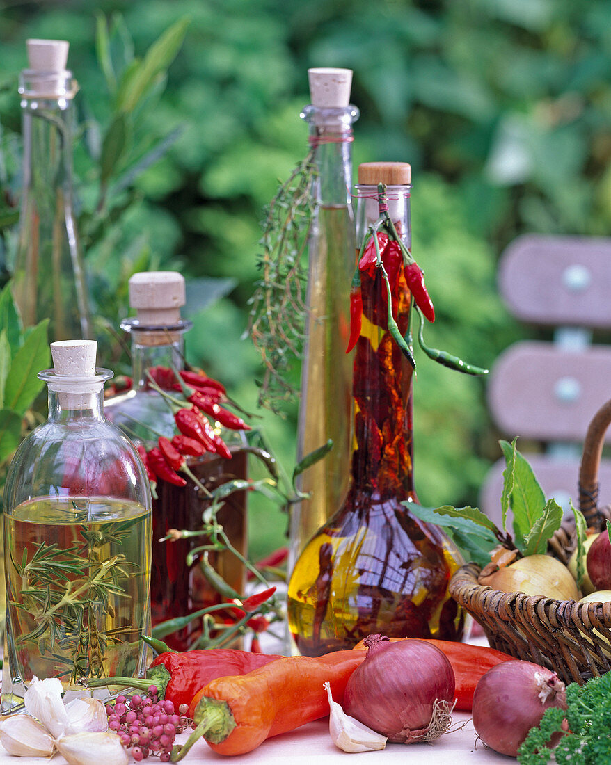 Herbal oils: Rosmarinus (rosemary), Capsicum (chilli) and paprika
