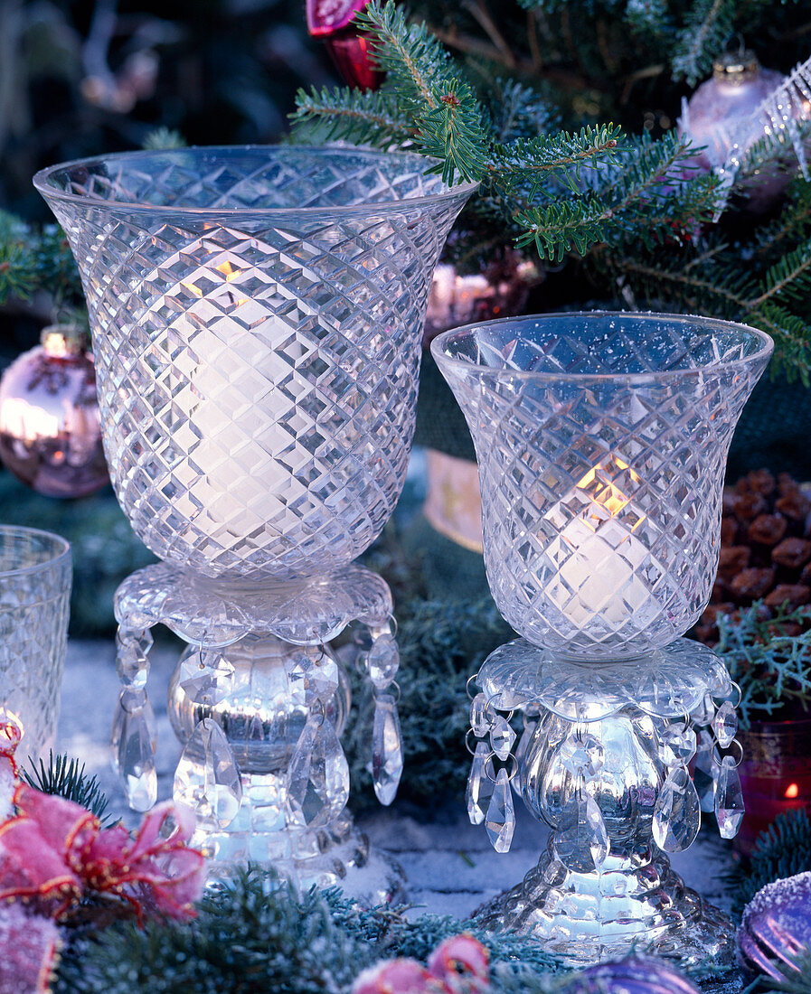 Glass goblets as lanterns