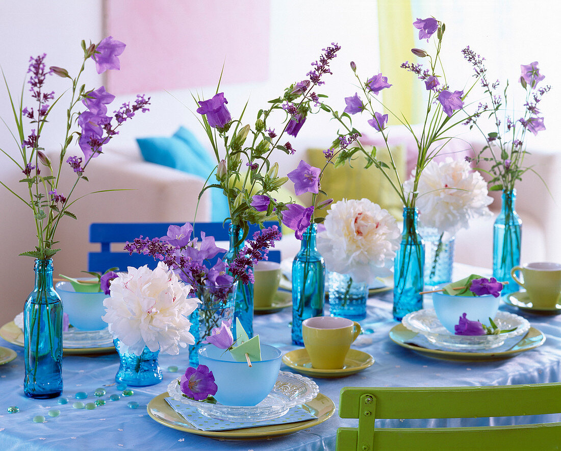 Paeonia (white peony), Campanula (bellflower)