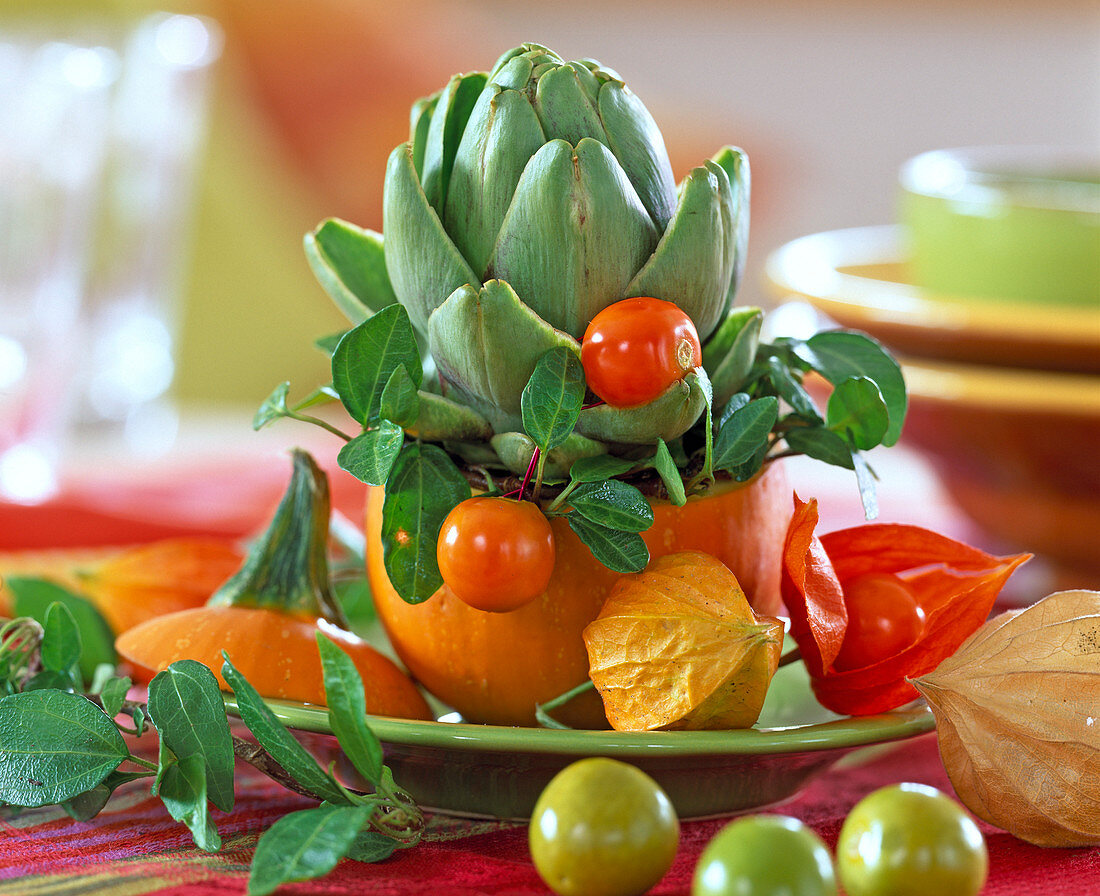 Cynara (artichoke), Physalis (lantern flower)