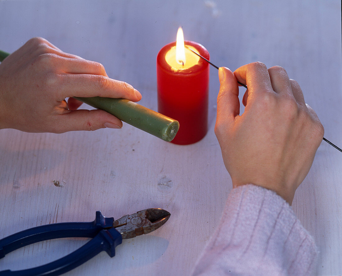 Mistletoe candle arrangement (1/5)