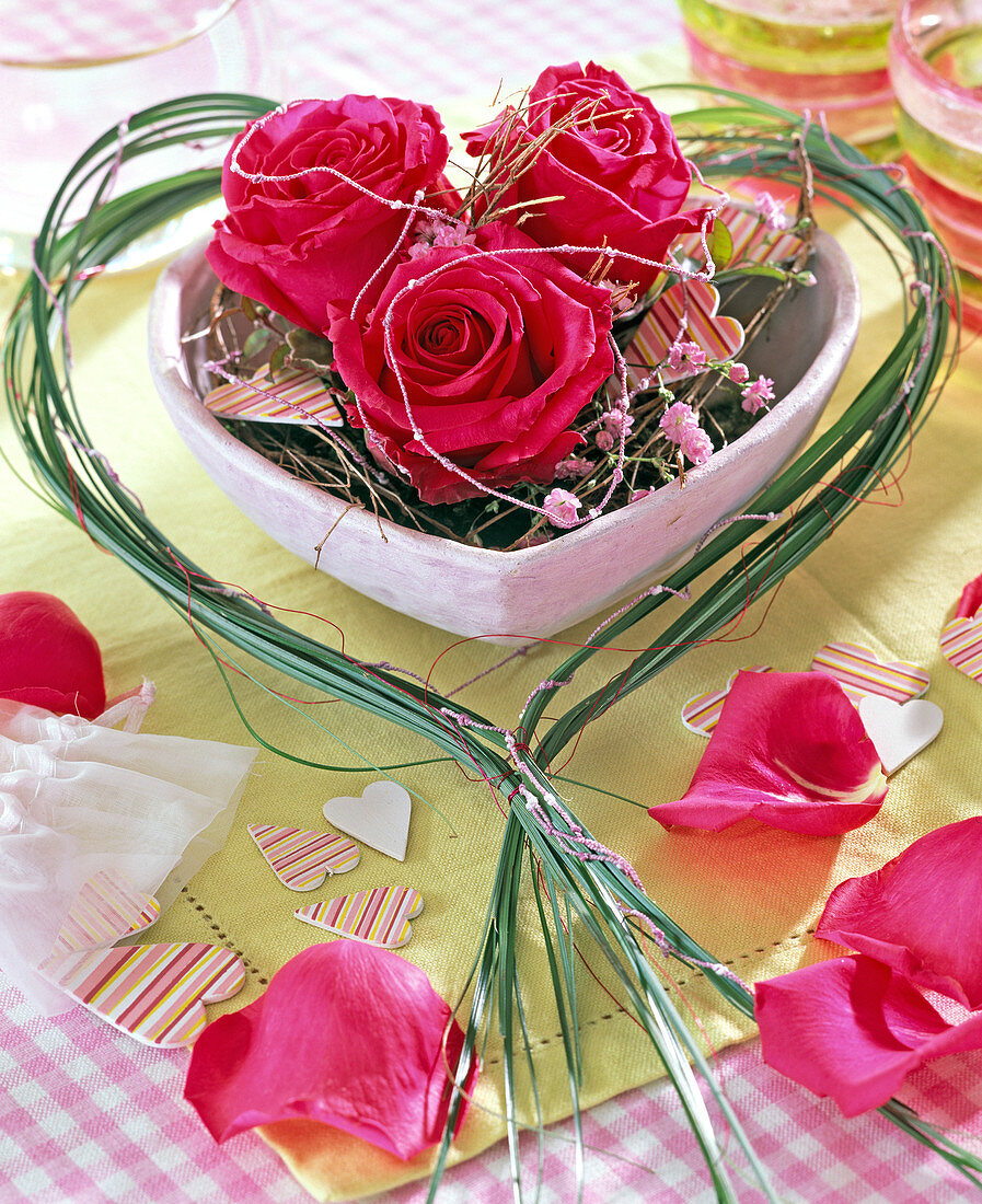 Rose arrangement in heart shell