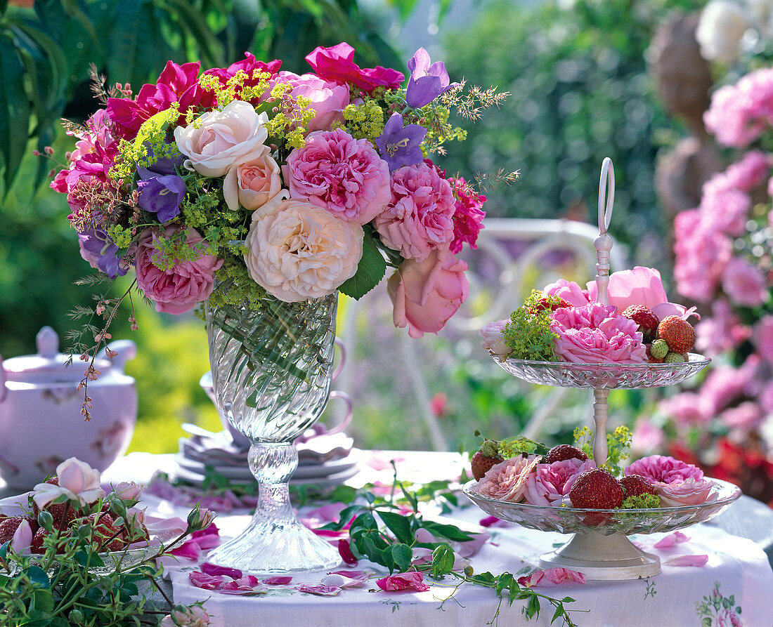 Bouquet of roses with bluebells and lady's mantle