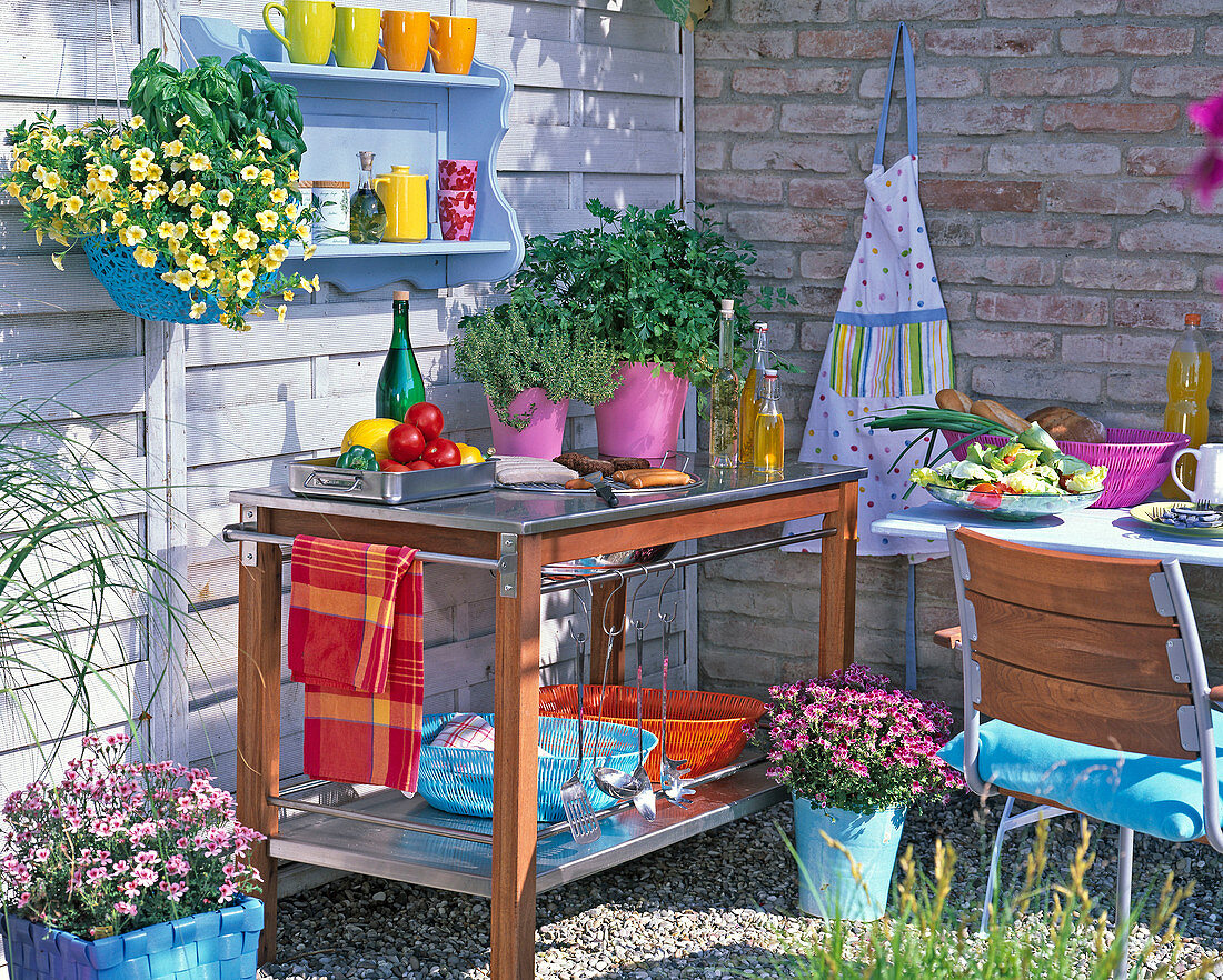 Outdoor kitchen