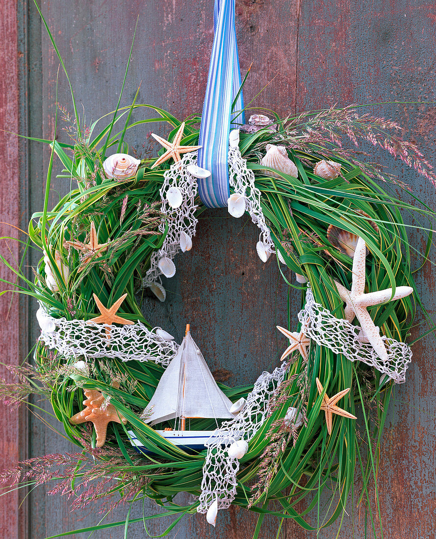 Spartina wreath, grasses, narrow web as a ribbon