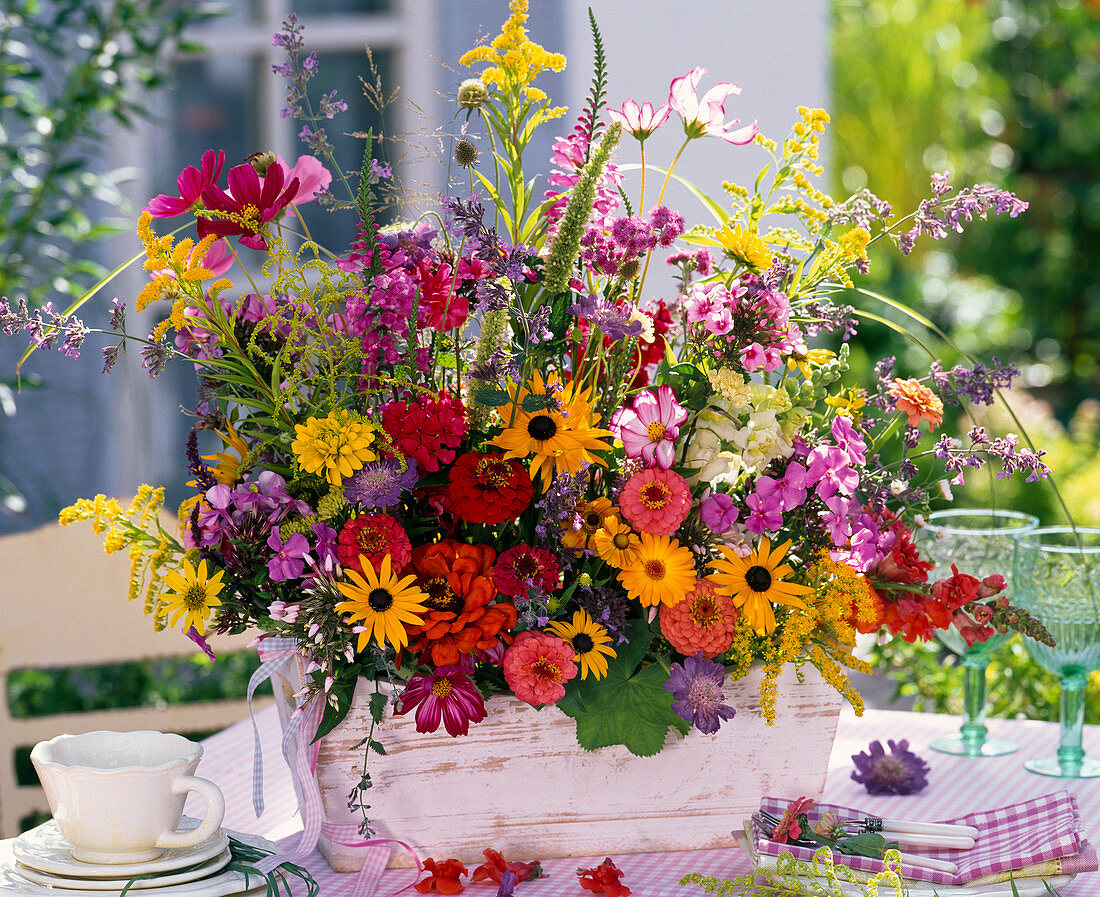 Bouquet of Rudbeckia (coneflower), Zinnia (zinnia), Cosmos (ornamental basket)