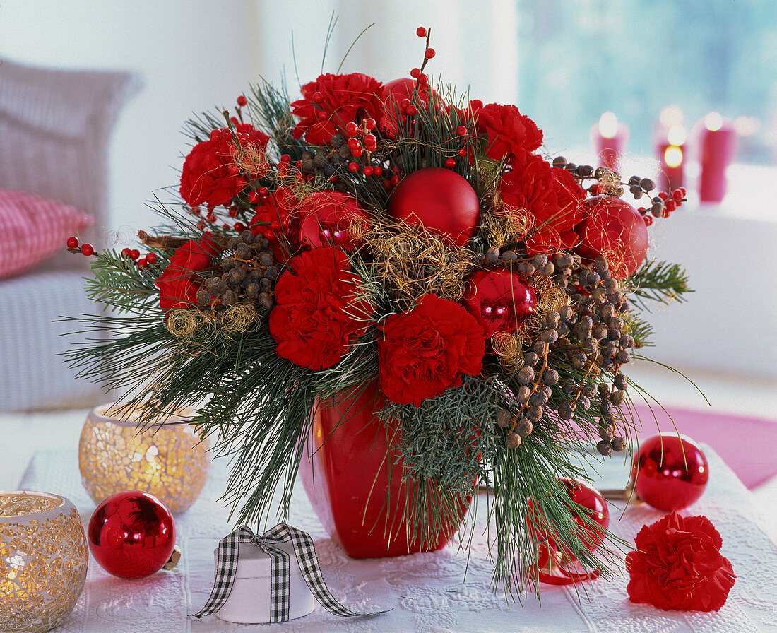 Bouquet with red carnations and Christmas tree balls (3/3)