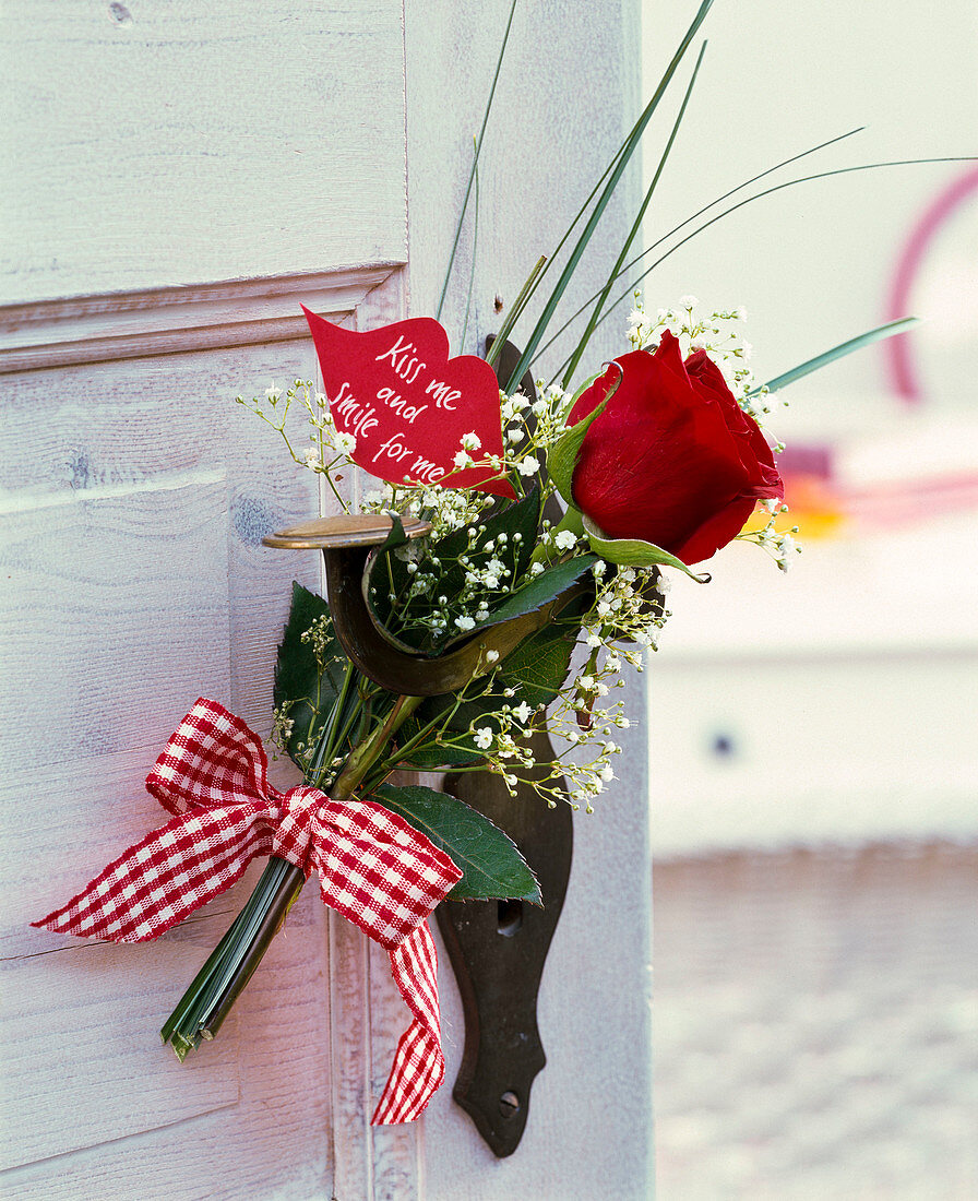 Rosa, Gypsophila and Xerophyllum