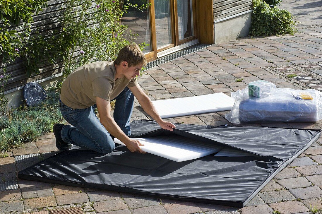 Inflatable greenhouse for overwintering potted plants: 3/18