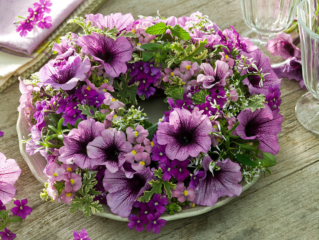 Kranz aus Balkonblumen - Rückschnitt