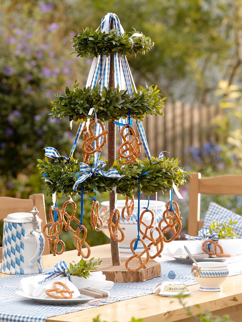 Bavarian maypole as homemade table decoration