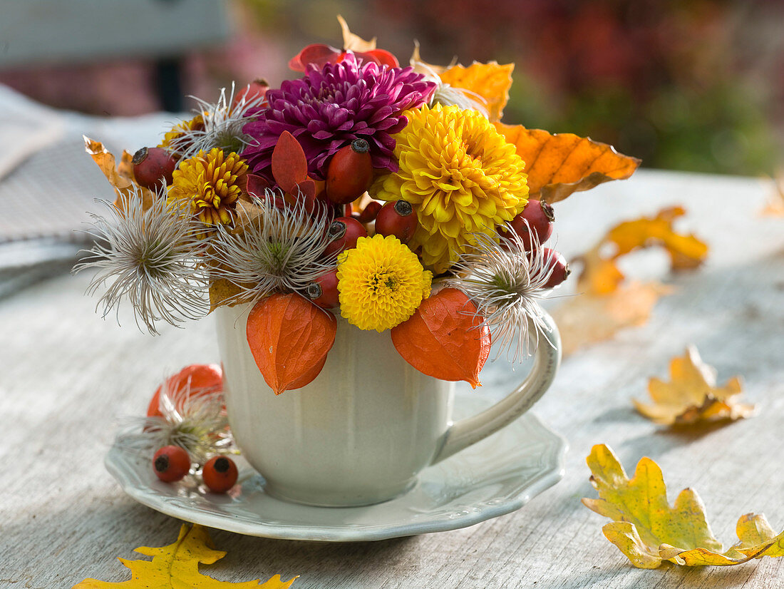 Small autumn arrangement in cup