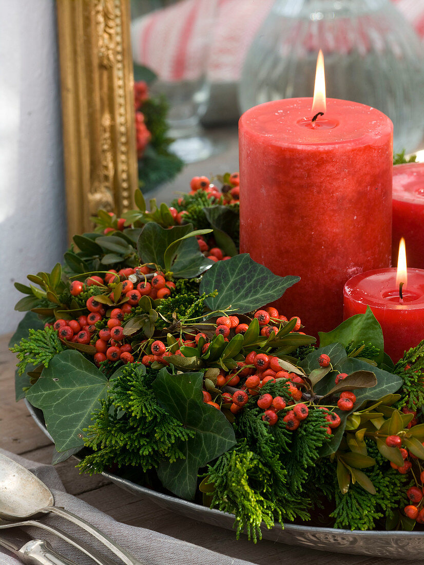 Mixed Advent wreath from Chamaecyparis (shell cypress)