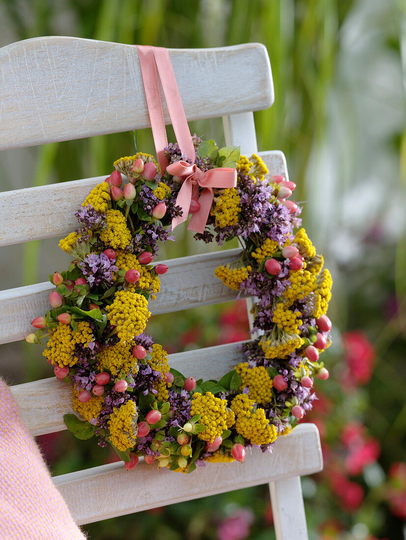 Herb wreath: Achillea (yarrow), Hypericum (St. John's wort)