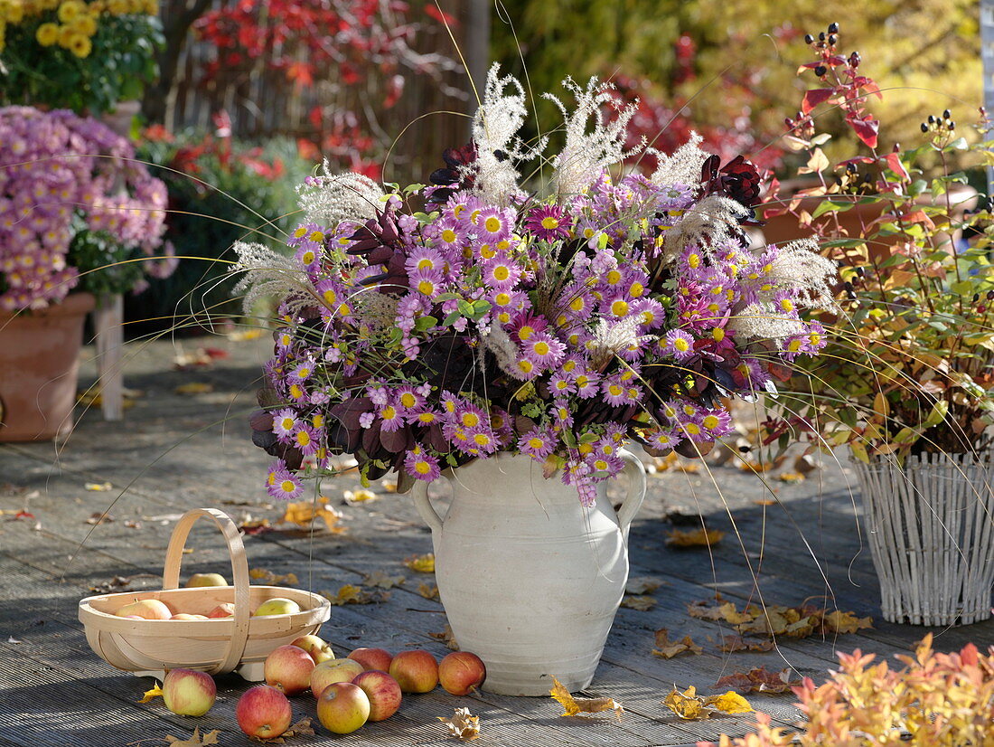 Bouquet of Chrysanthemum indicum (Autumn Chrysanthemum), Miscanthus