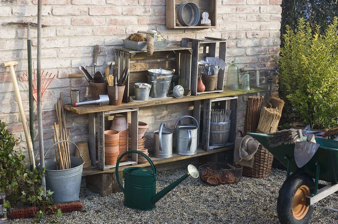 Potting station built from old wine crates and boards 5/5
