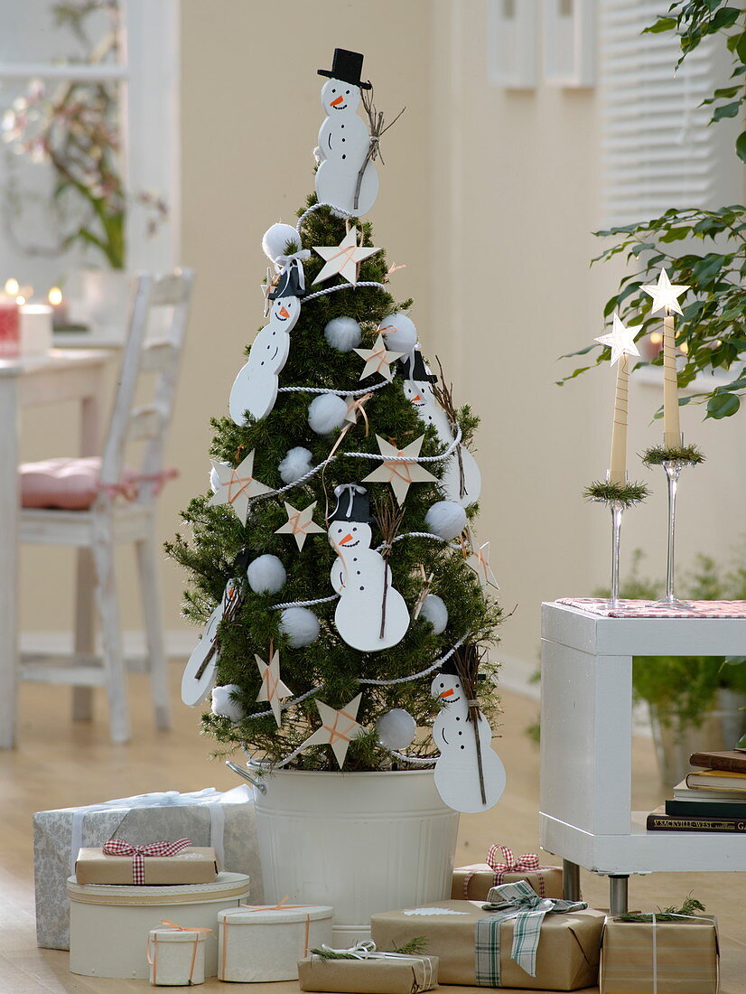 Homemade tree ornament snowman 3/3