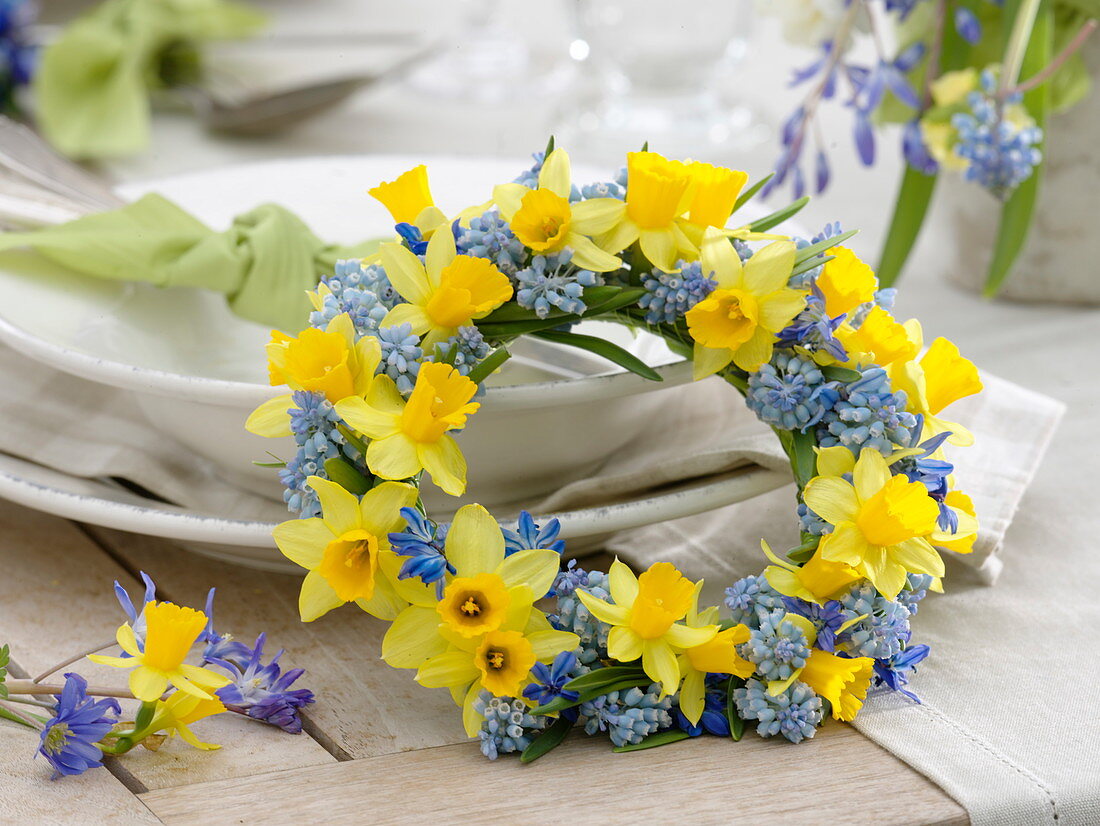 Spring table decoration