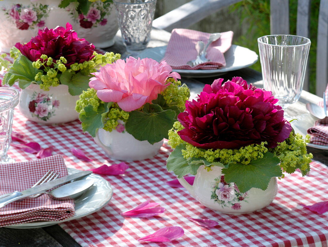 Table decoration with peonies