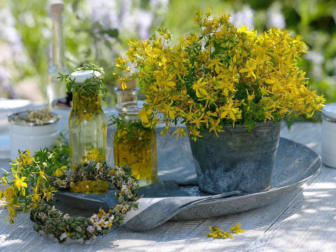 St John's wort (amber) bouquet