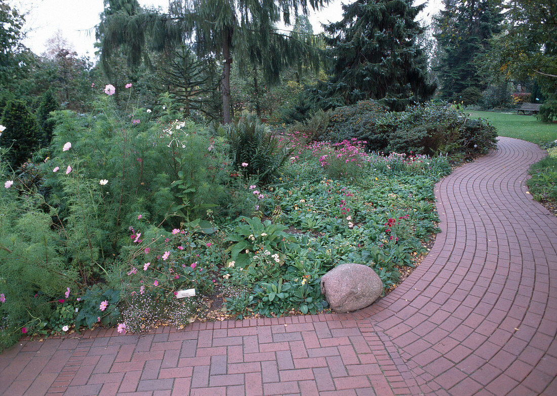 Garden path made of clinker