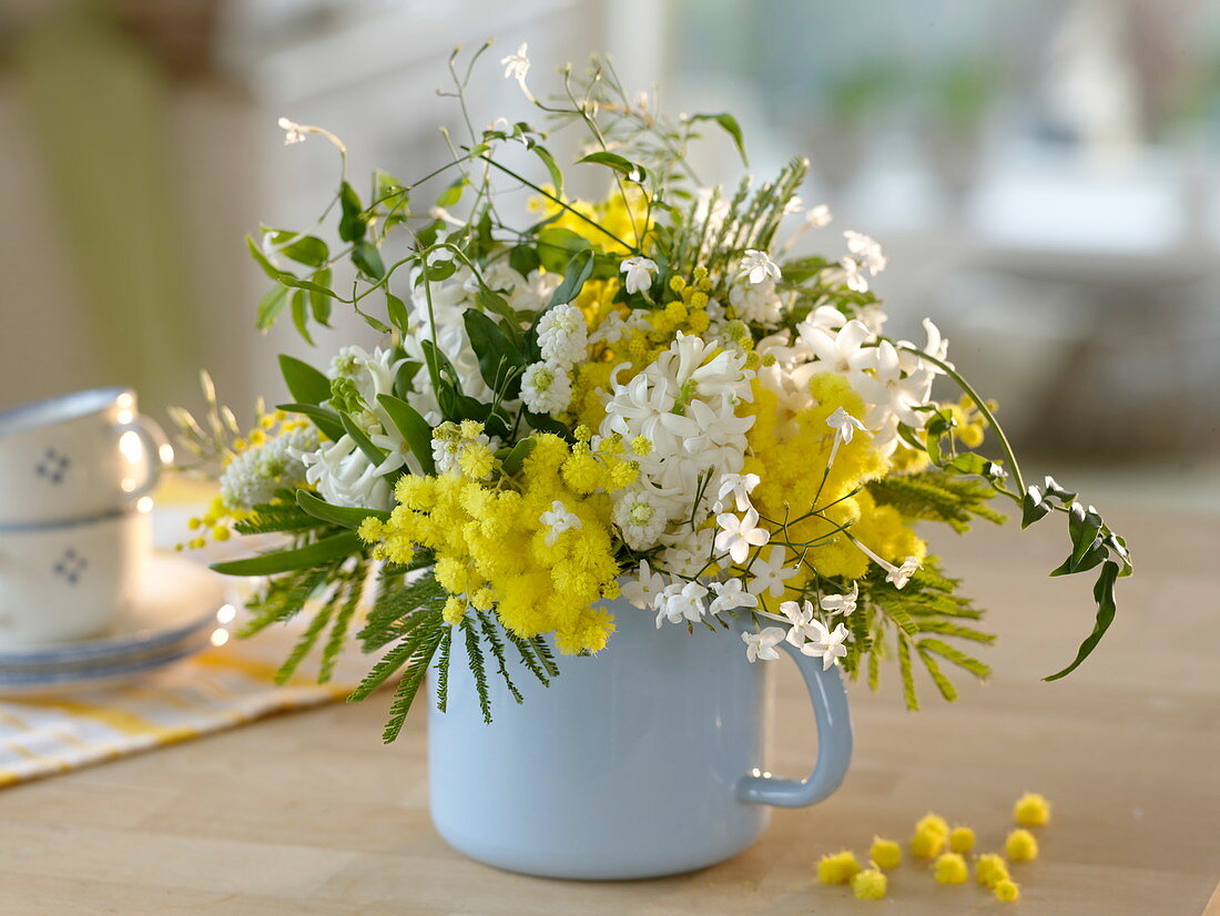 White-yellow bouquet