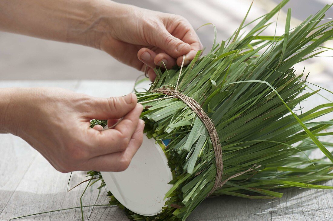 Cosmos grasses table decoration