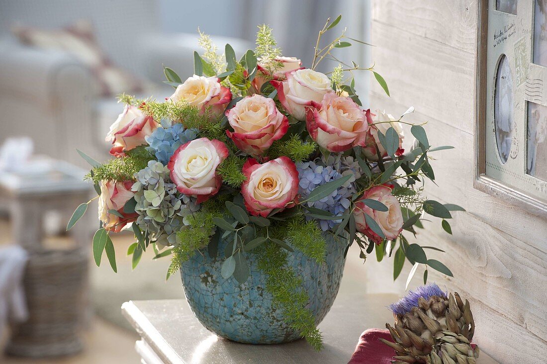 Bouquet of pink (roses), hydrangea (hydrangea), eucalyptus