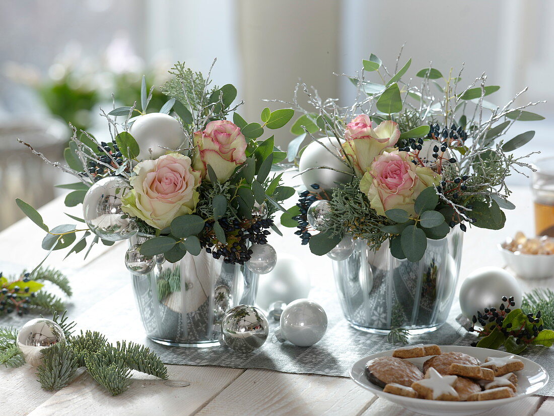 Silver Christmas arrangements: Rosa (roses), Eucalyptus, Cupressus