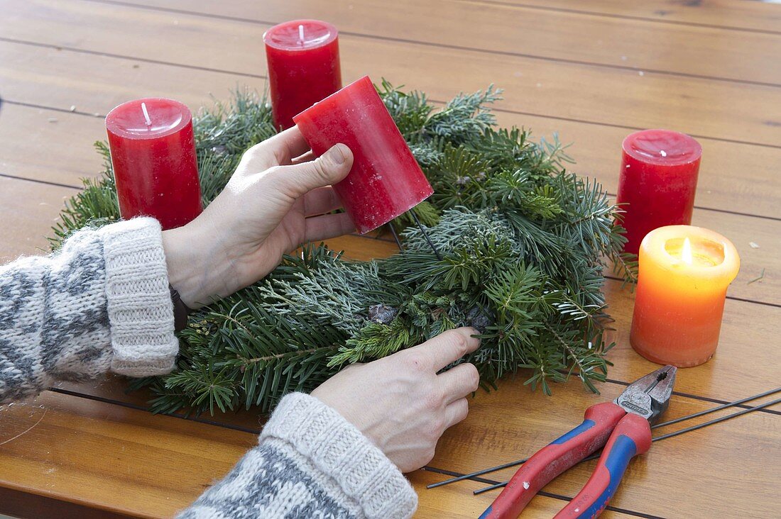 Gemischten Adventskranz binden 6/7