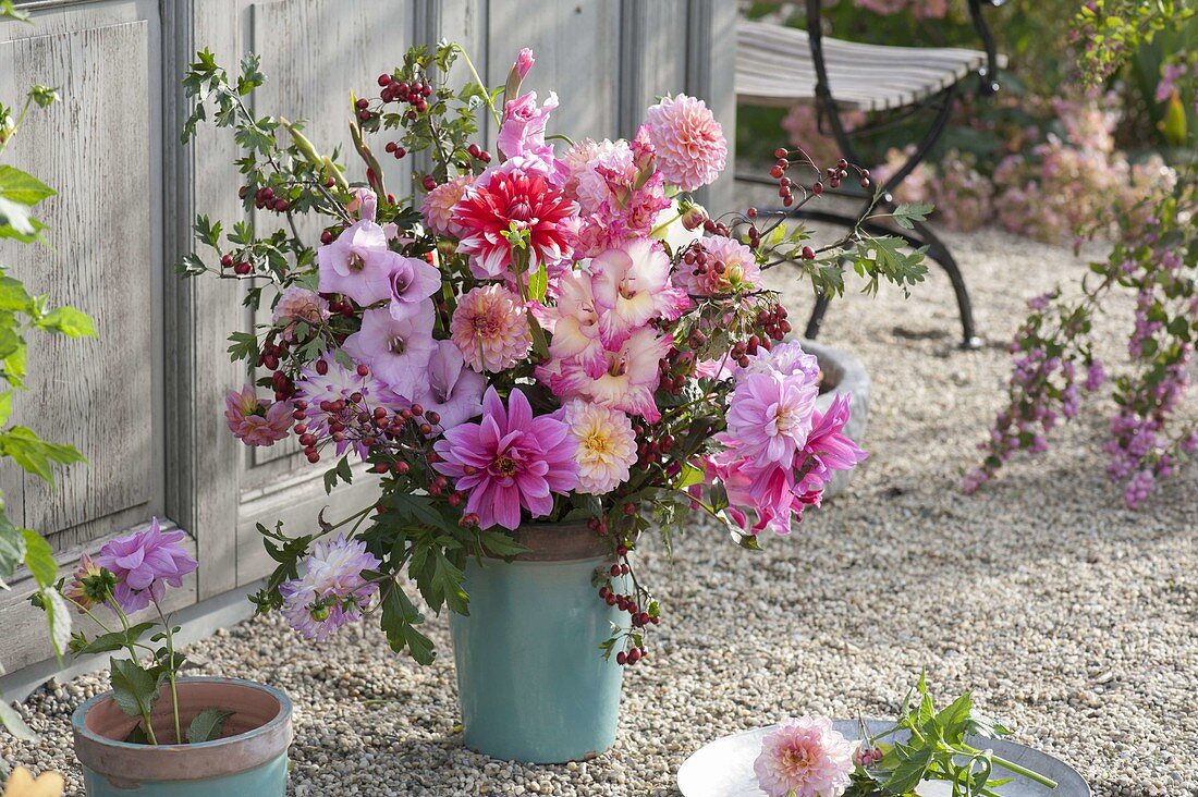 Late summer bouquet with gladiolus (Gladiolus), dahlia (Dahlia)