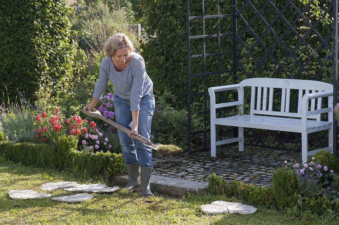 Make stepping stones for the garden