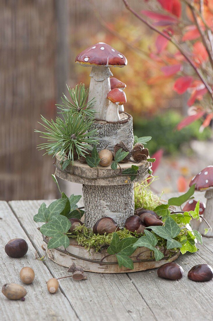 Floristic decorations with finds from the autumn forest