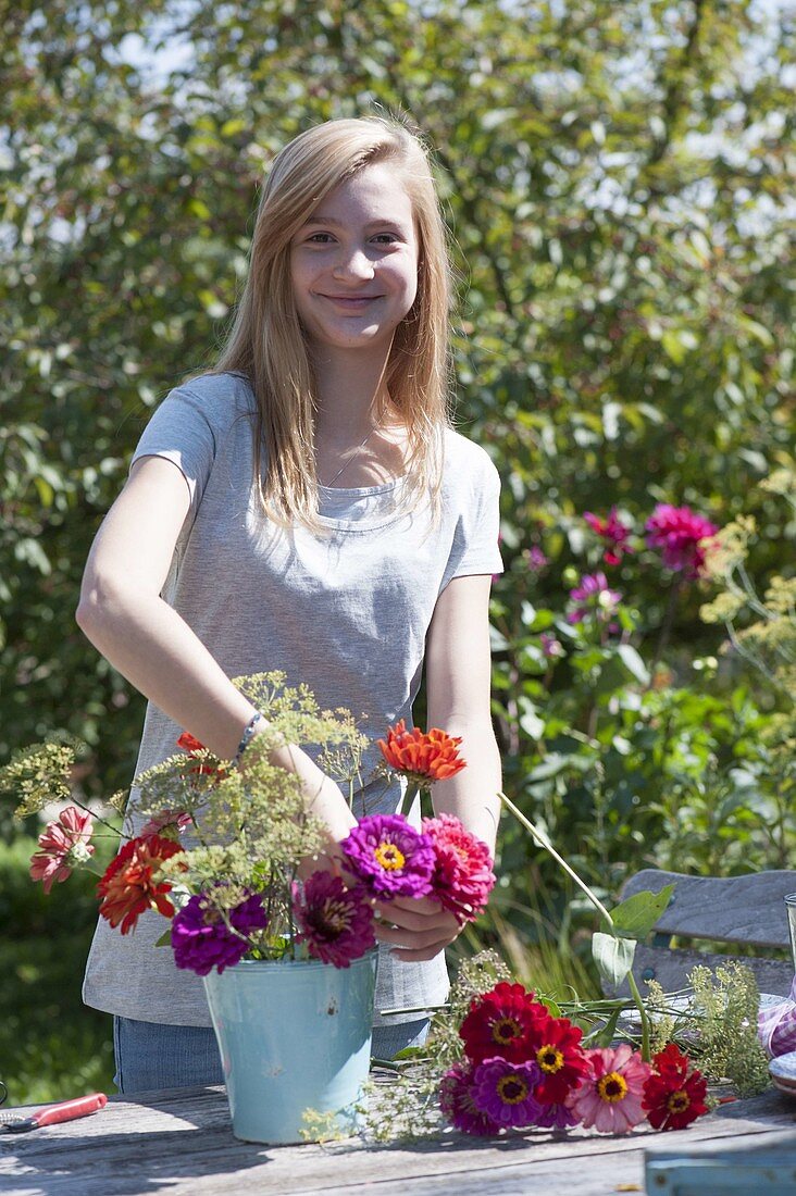 Putting cottage garden flowers bouquet