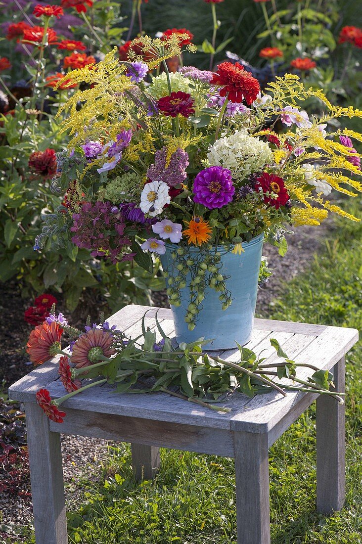 Putting cottage garden flowers bouquet