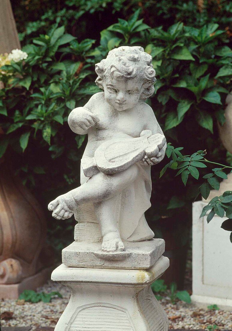 Putto with lyre