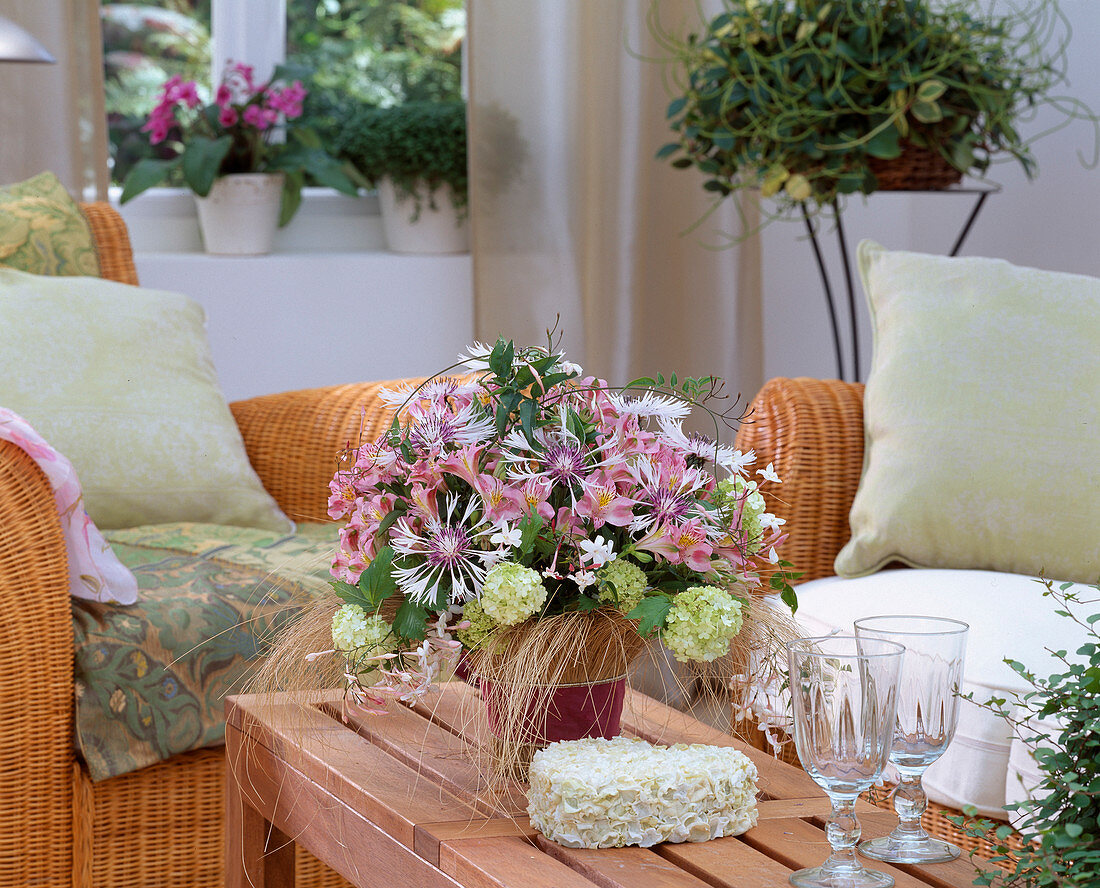 Viburnum (snowball), Centaurea (cornflower), Alstroemeria (inca lily)