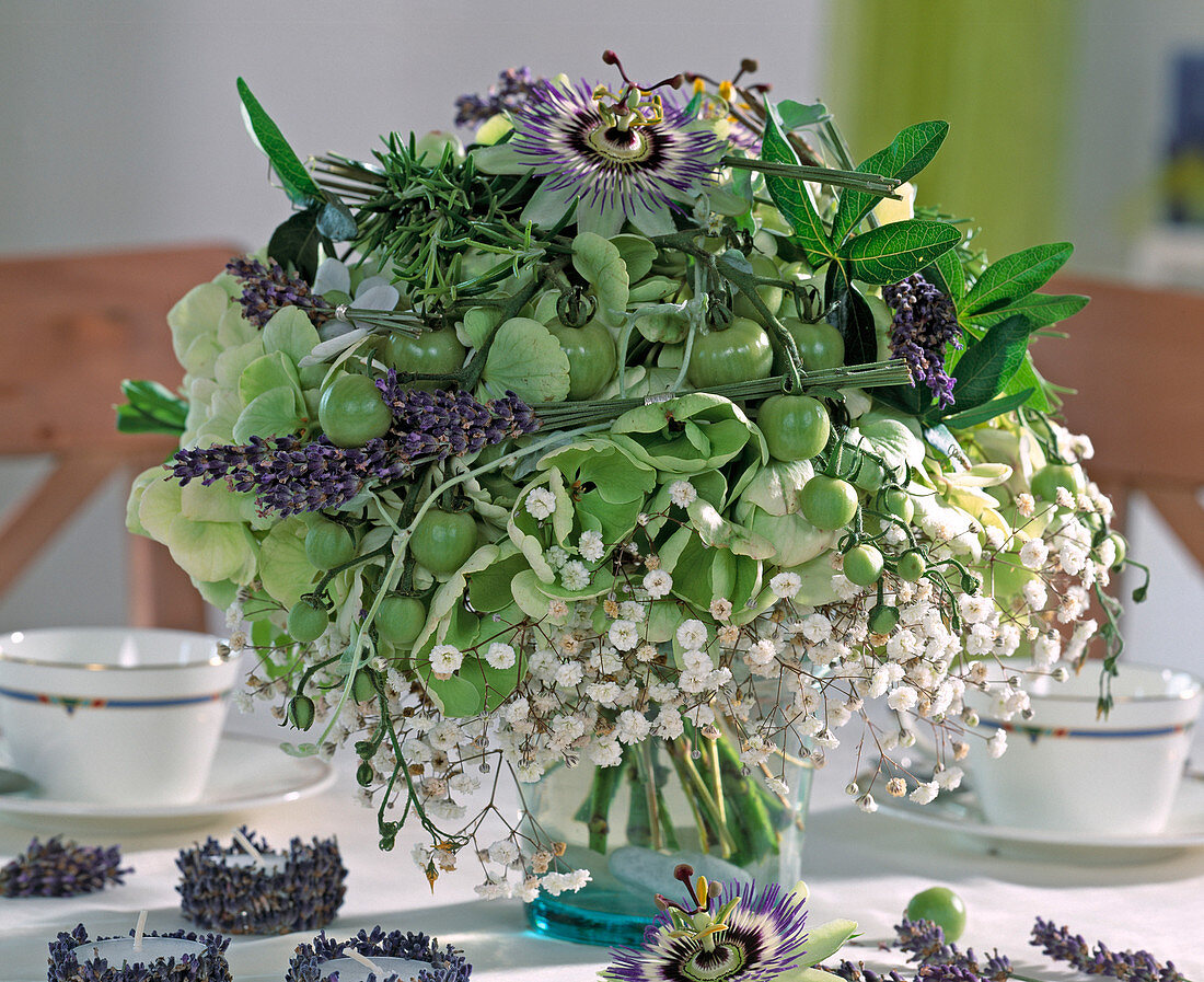 Bouquet with Hydrangea (hydrangea), green cocktail tomatoes