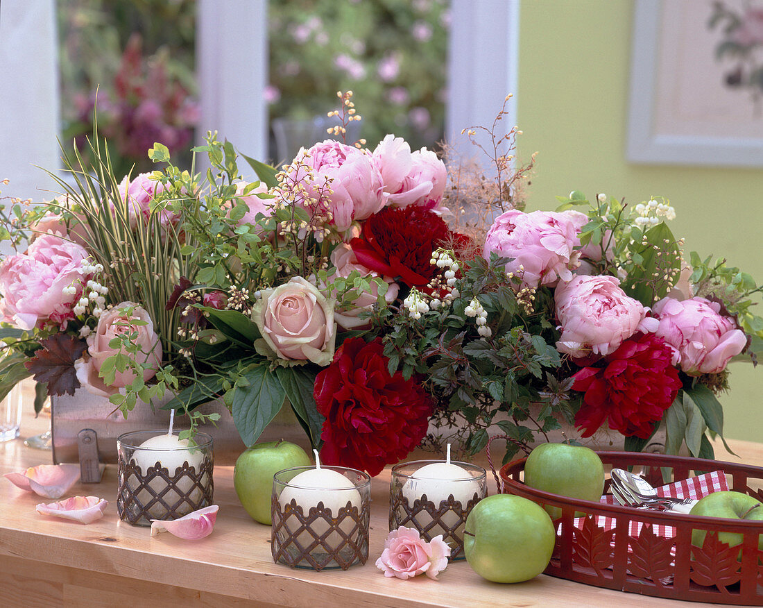 Paeonia (peonies), Rosa (roses), Vaccinium (blueberry branches)