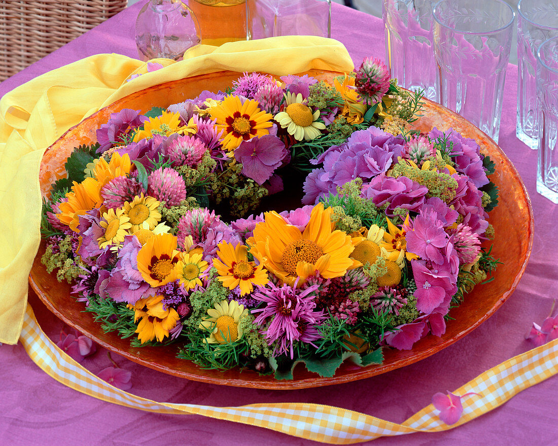 Wreath of Hydrangea (Hydrangea), Alchemilla (Lady's Mantle)