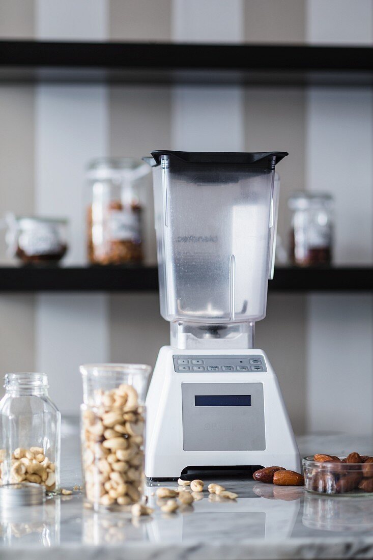 A blender to chop up ingredients for raw baking