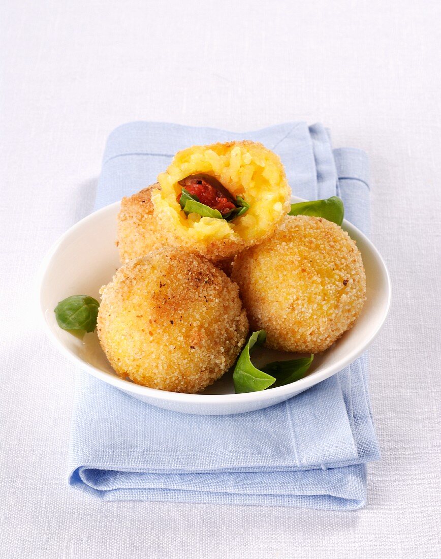 Arancini di Riso (deep fried rice balls, Italy)