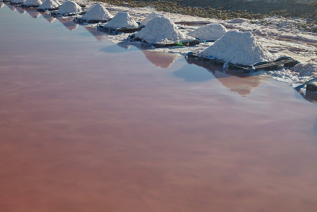 Meersalzgewinnung in der Camargue, Frankreich