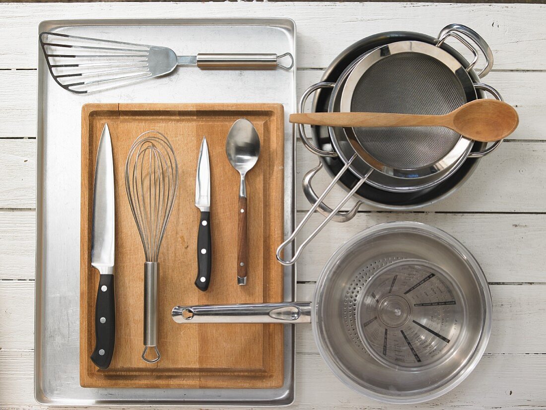 Kitchen utensils for making venison with beetroot