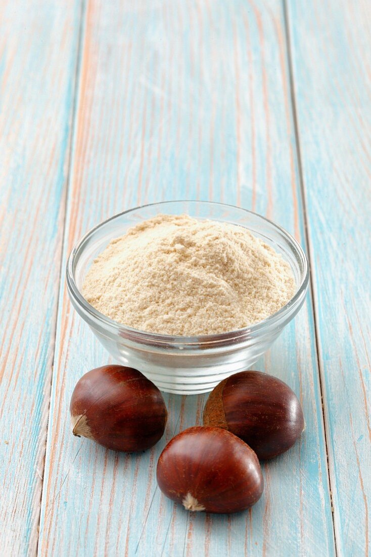 Chestnut flour in a small glass bowl