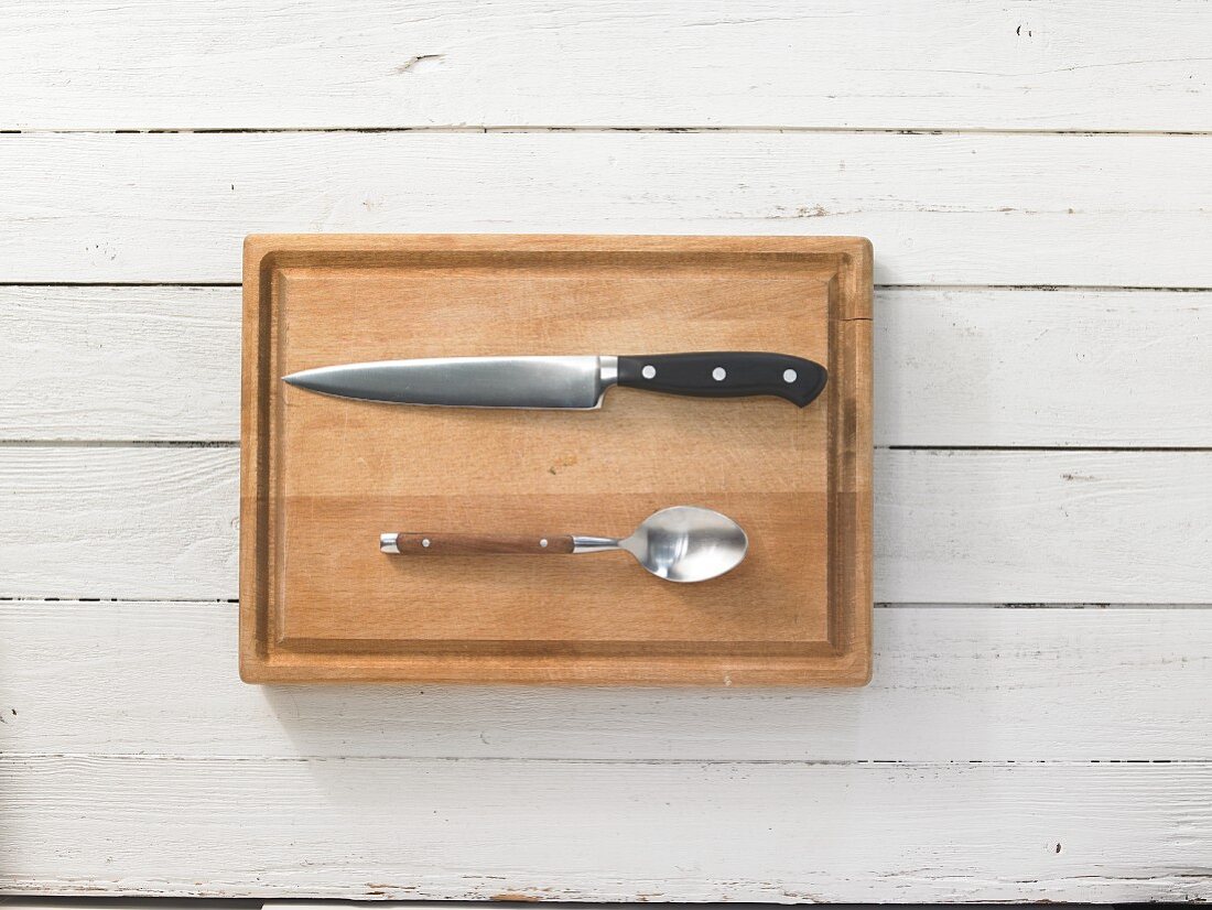 Kitchen utensils for the preparation of sushi