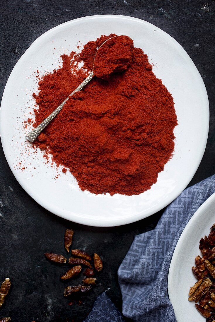 Ground Chilli spices in a bowl