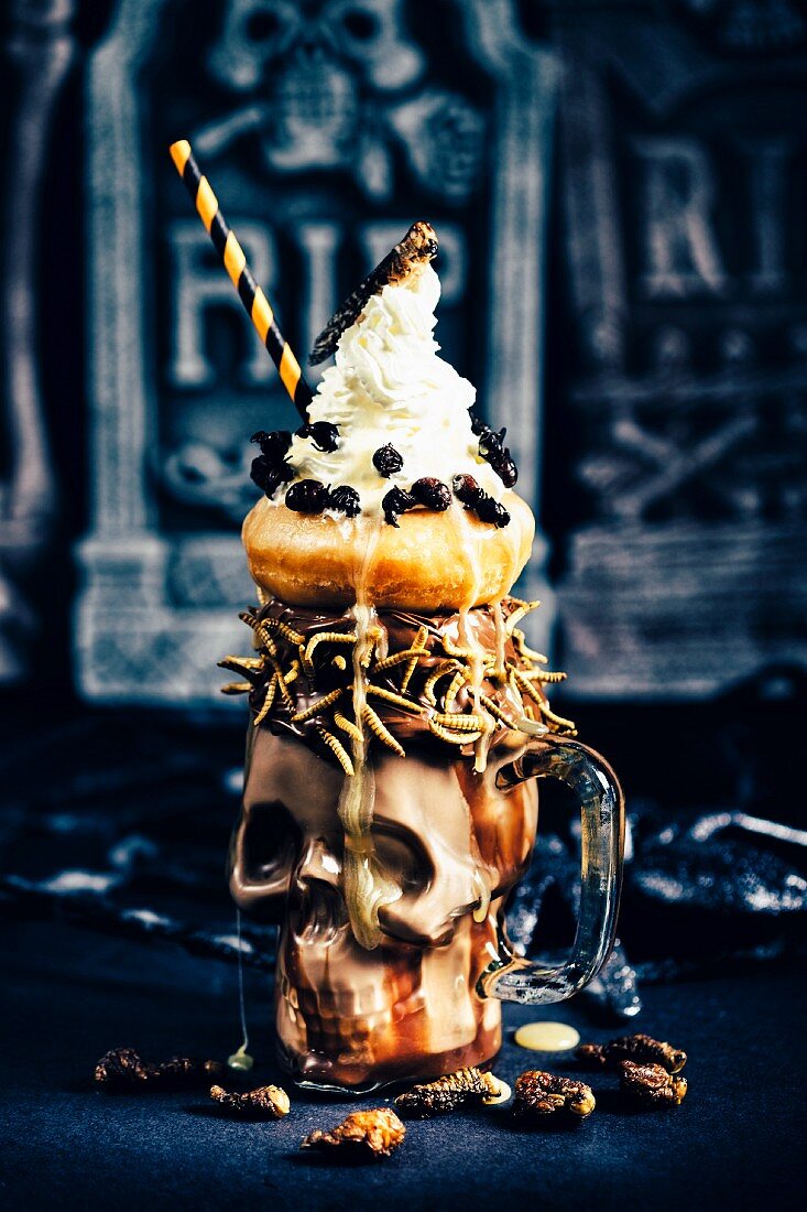 Halloween freakshakes with Locusts, Mealworms, Queen Leafcutter Ants Mopane Worms
