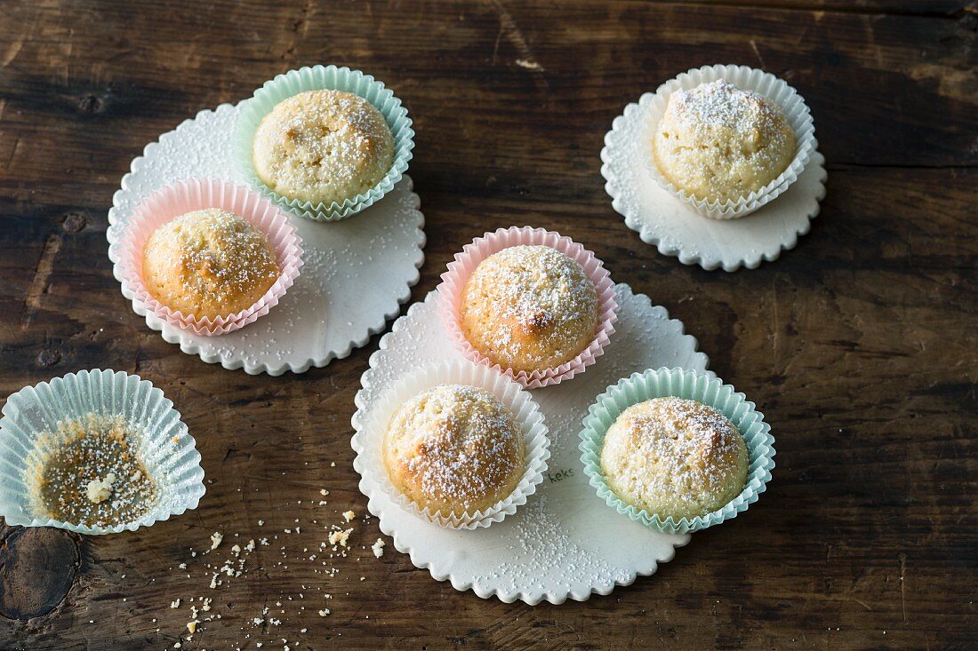 Quick and easy mini lemon muffins