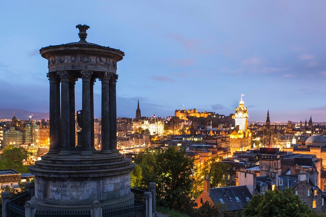 Das Dugald Stewart Monument in Edinburgh, Schottland